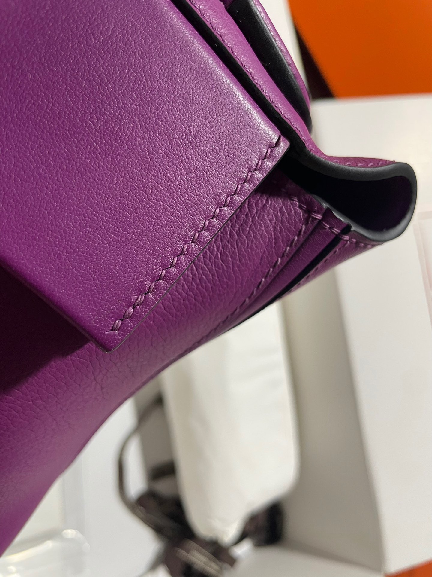 Hermes Kelly 2424 29cm Handbag in Purple Clemence Leather 